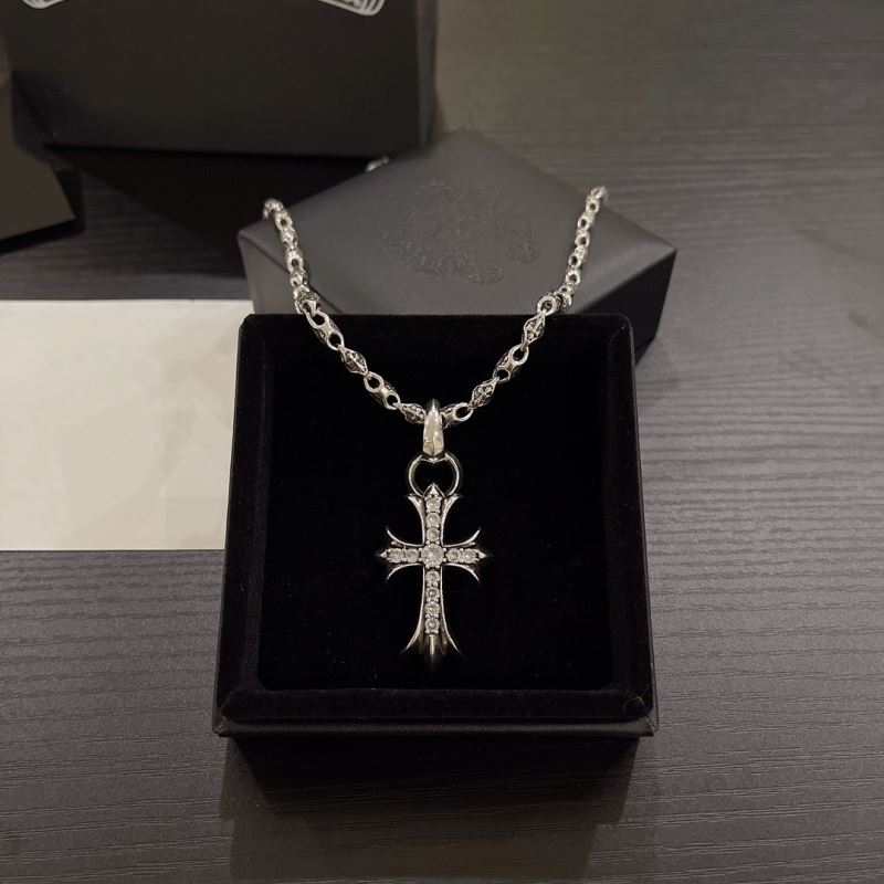 Ch**me He**ts necklaces